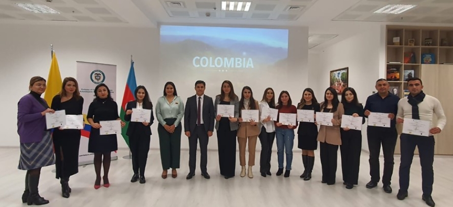 Embajada de Colombia en Azerbaiyán clausura la X versión del Curso de Español para Diplomáticos y Servidores Públicos azerbaiyanos