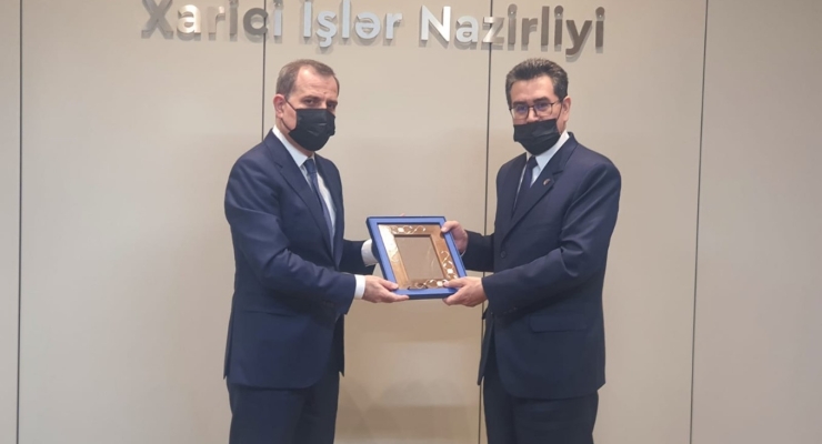 El Embajador Antonio Dimaté se reunió con Canciller de Azerbaiyán