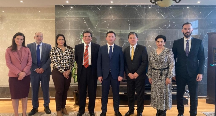 Colombia participa en Encuentro Iberoamericano con el Director del Departamento de Seguridad del Ministerio de Relaciones Exteriores de Azerbaiyán