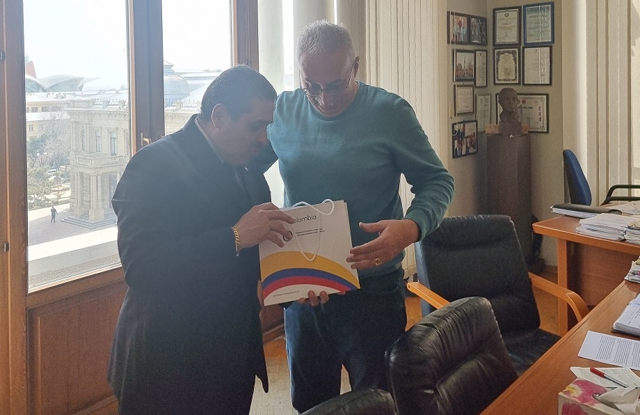 Embajada de Colombia en Azerbaiyán impulsa colaboración musical con la Orquesta Filarmónica Estatal de Azerbaiyán