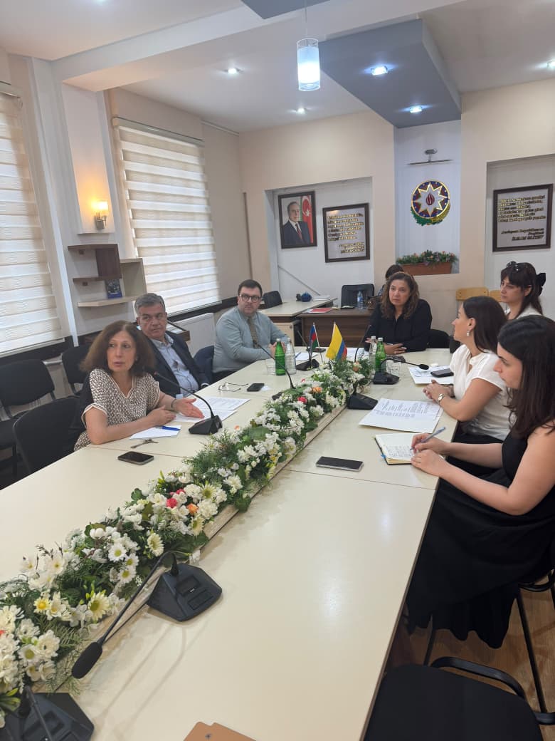 La Embajada de Colombia, el Instituto Caro y Cuervo y la Universidad de Lenguas de Azerbaiyán fortalecen la cooperación académica y cultural