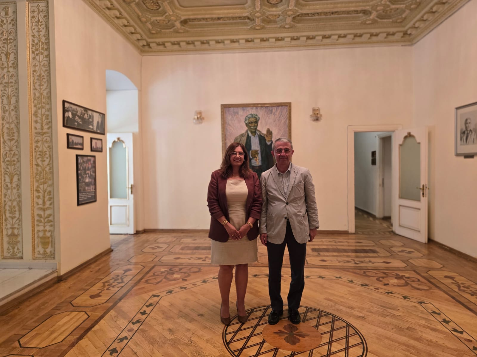 Embajadora de Colombia sostuvo una reunión con la Unión de Escritores de Azerbaiyán para fortalecer la cooperación literaria y cultural