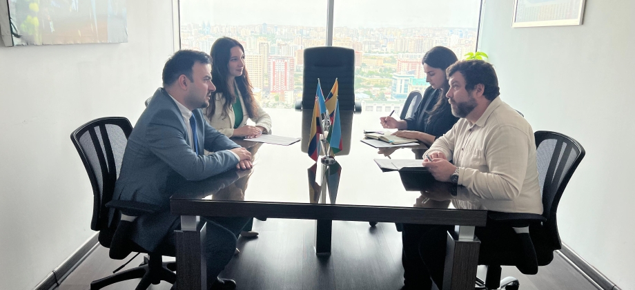 Embajada de Colombia en Azerbaiyán y el Topchubashov Center dialogan sobre proyecto de investigación centrado en el rol de la mujer en la construcción de paz