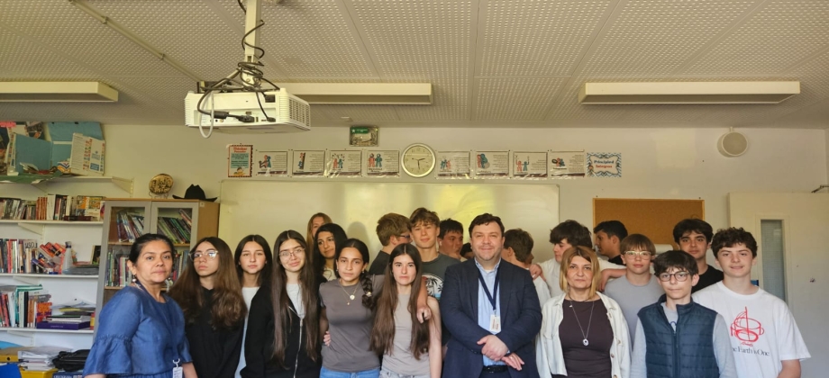 Colombia promueve su cultura e identidad en la Escuela Internacional de Azerbaiyán