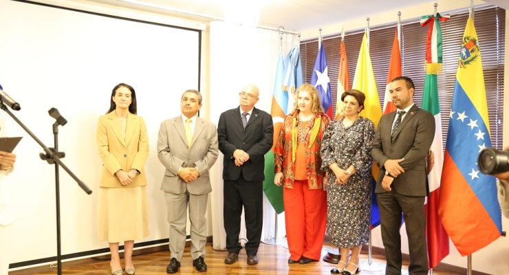 Embajada de Colombia en Azerbaiyán participa en el evento cultural en el Centro Estatal de Traducción de Azerbaiyán