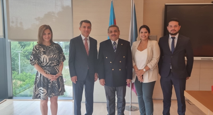 Embajador de Colombia en Azerbaiyán se reunió con el Vicerrector de la Universidad ADA