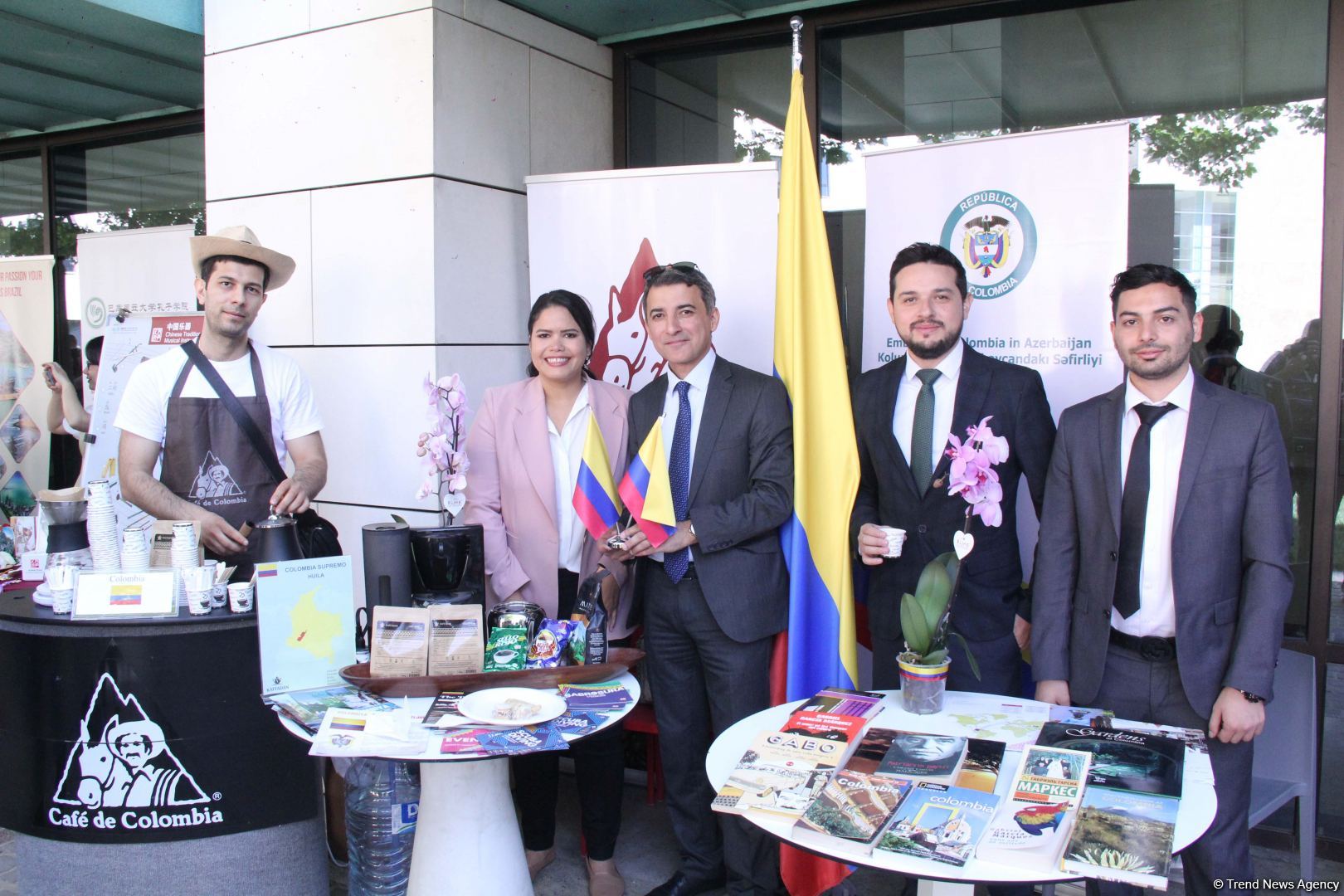 Embajada de Colombia en Azerbaiyán participa en el evento cultural internacional